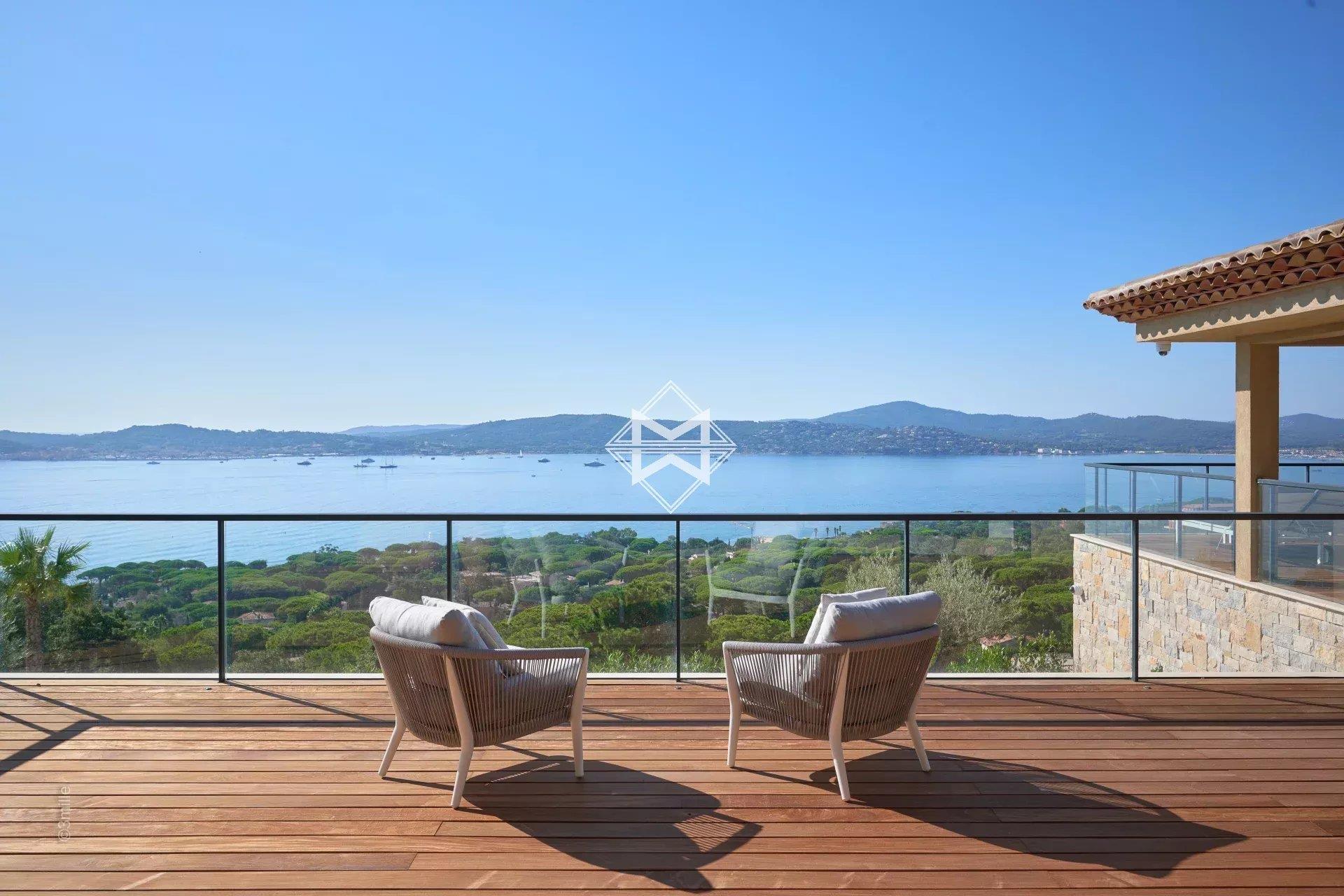 Maison à louer, 383m², Grimaud