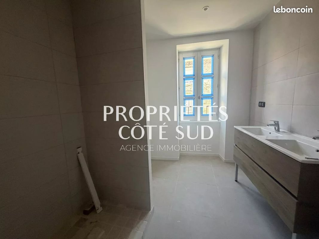 Maison à louer, 85m², Roquemaure
