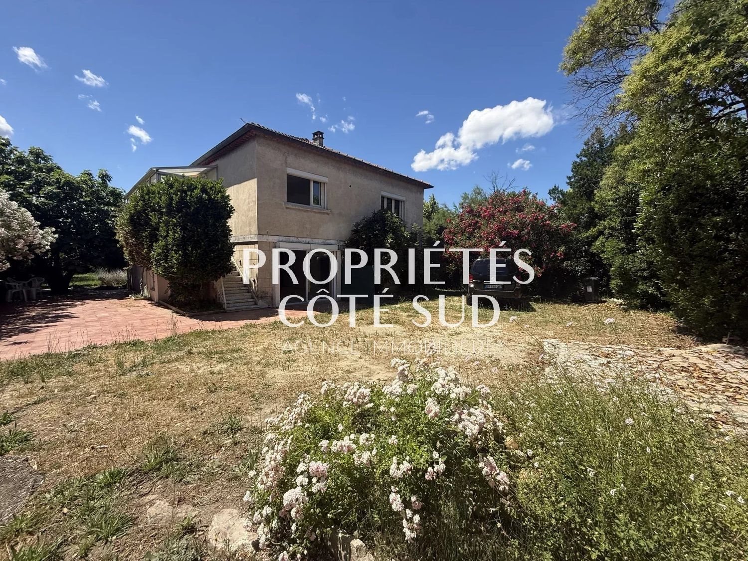 Maison à louer, 81m², Saint-Geniès-de-Comolas