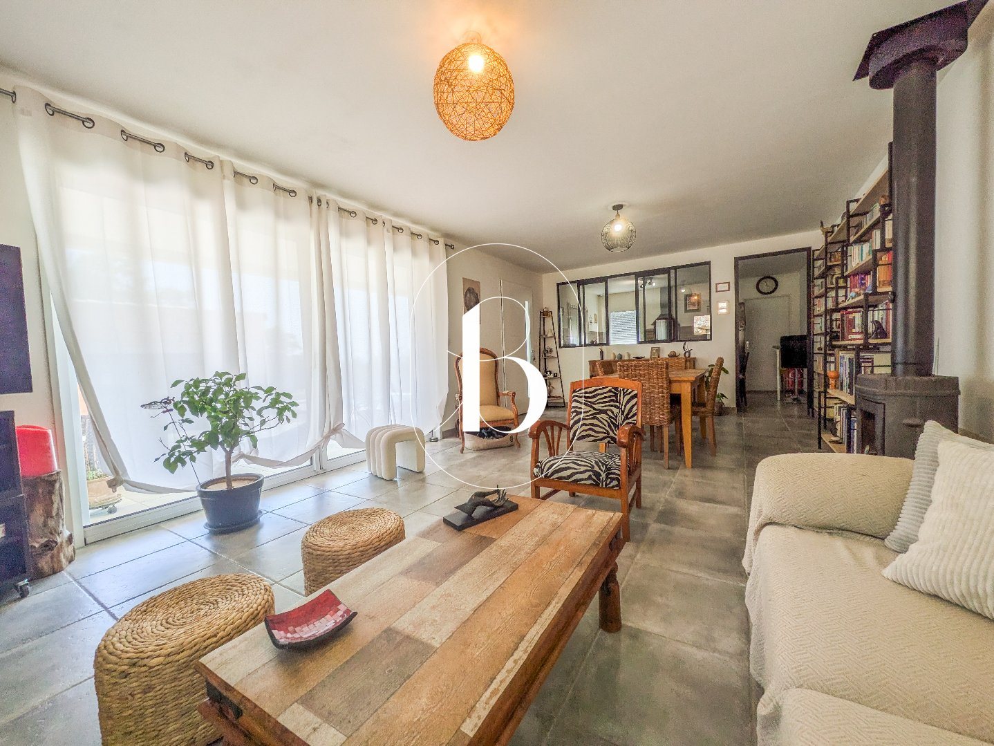 Maison à vendre, 121m², Barjac