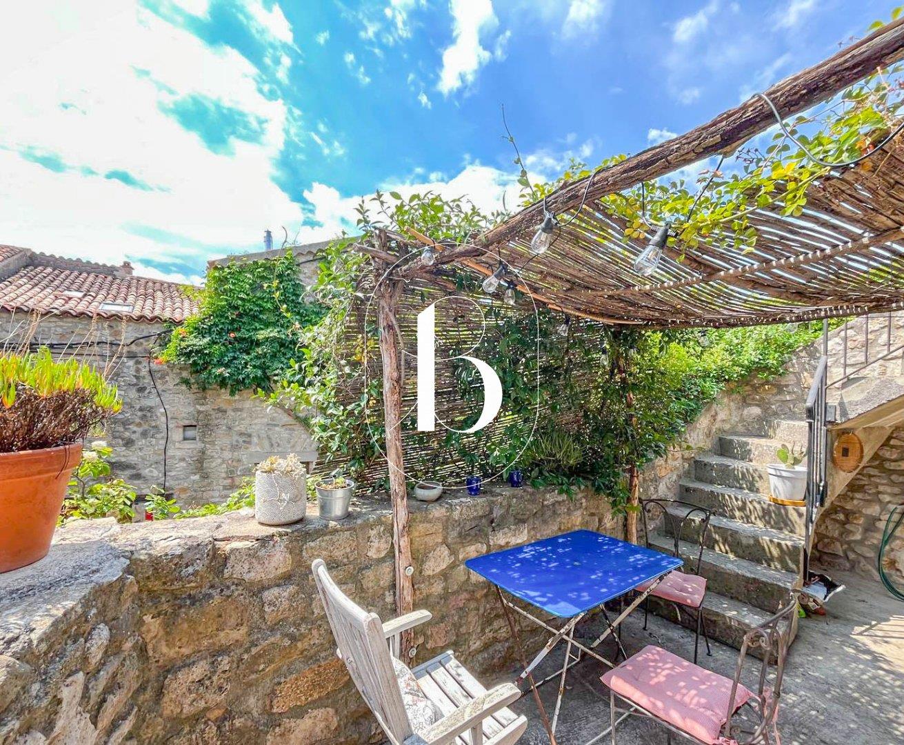 Maison à vendre, 162m², Barjac