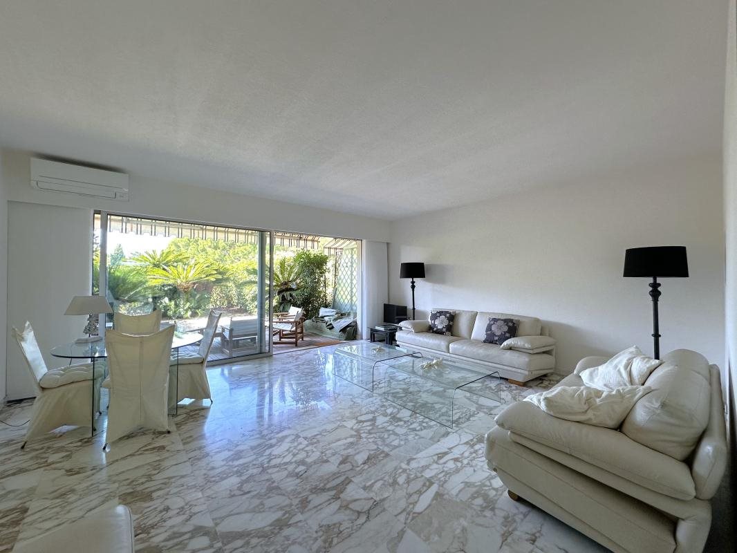 Appartement à louer, 74m², Roquebrune-Cap-Martin