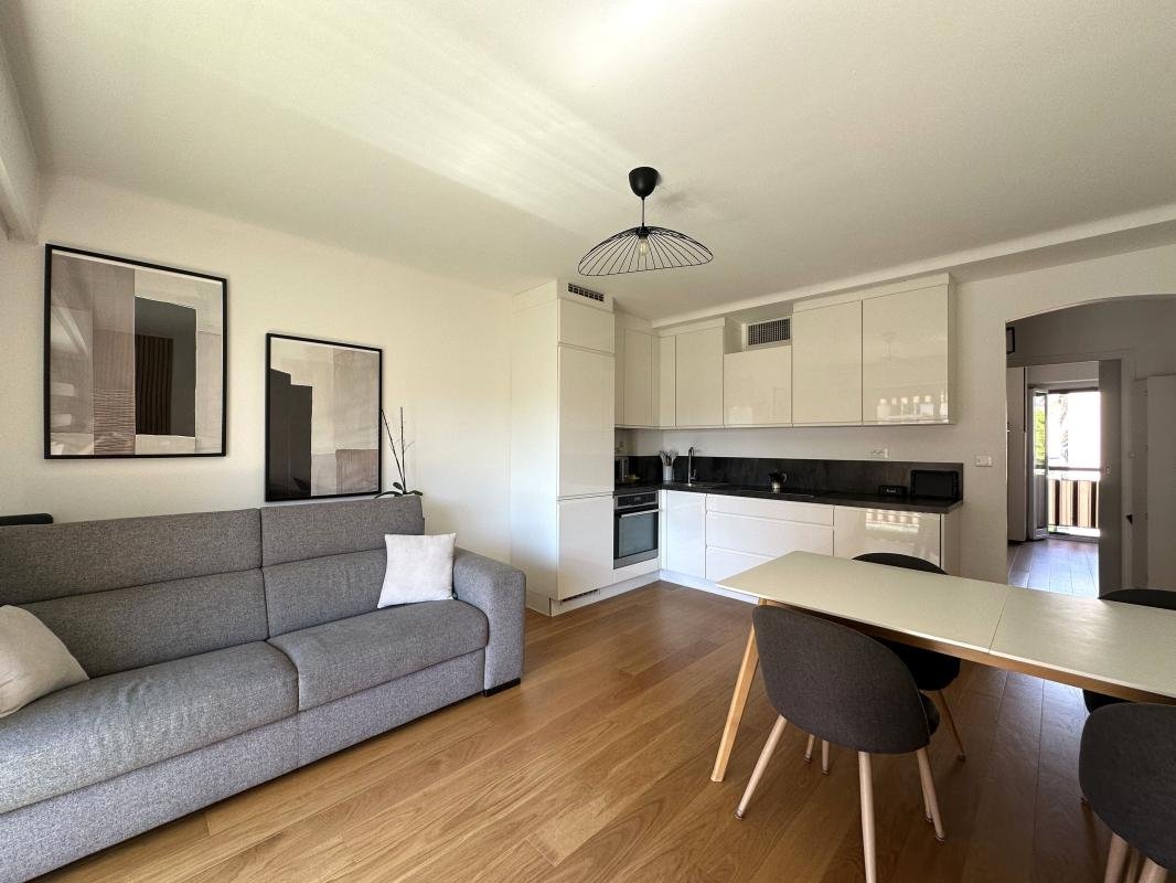 Appartement à louer, 62m², Roquebrune-Cap-Martin