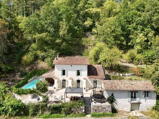 Maison 8 pièces 183 m² · à Eymet · 183 m² · 595 000 €