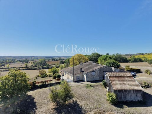 Maison 7 pièces 160 m² · à Duras · 160 m² · 320 000 €