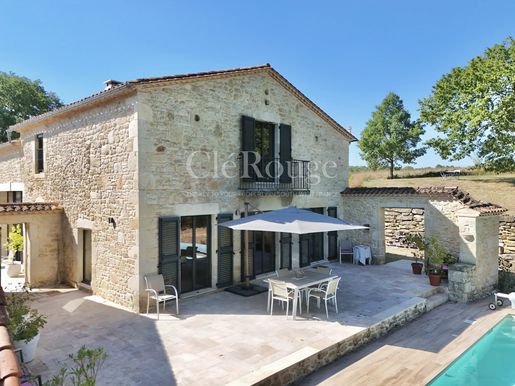 Maison 8 pièces 243 m² · à Monségur · 243 m² · 795 000 €