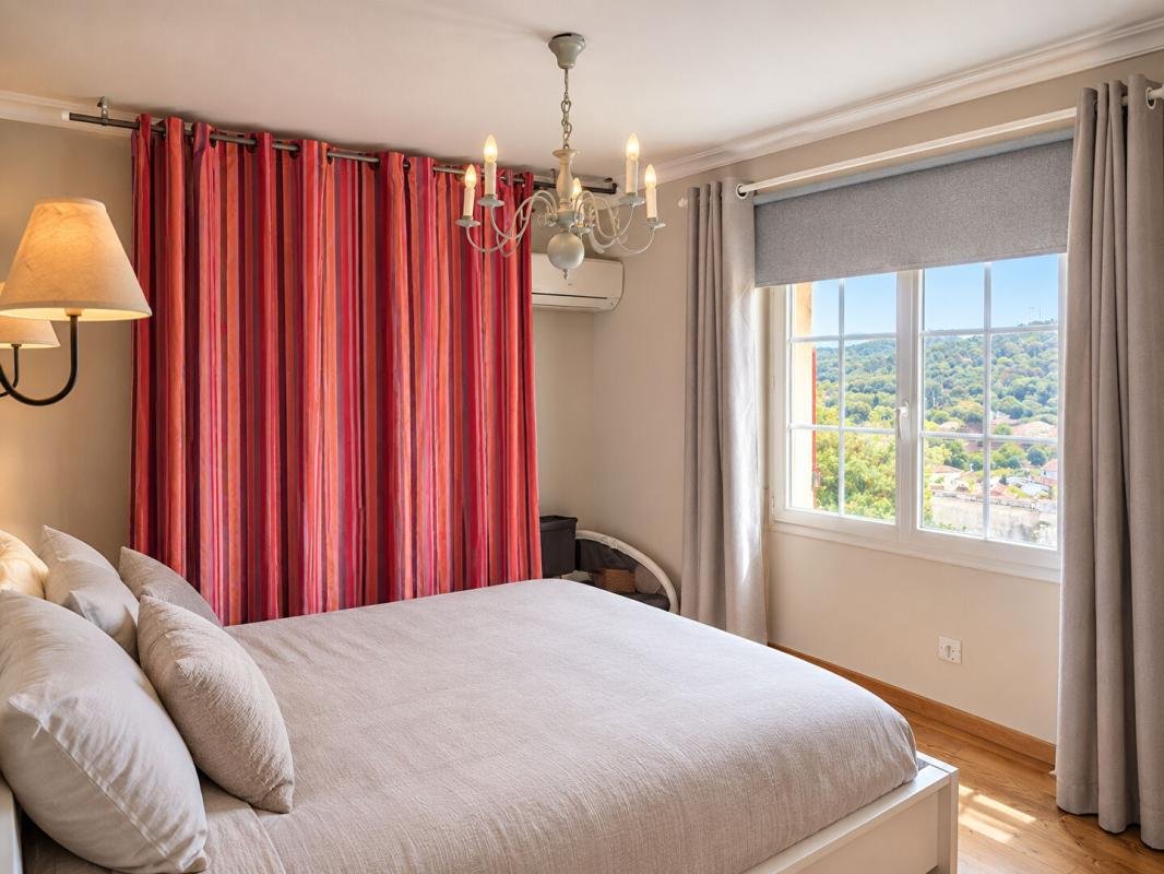 Maison à vendre, 120m², Sainte-Anastasie-sur-Issole
