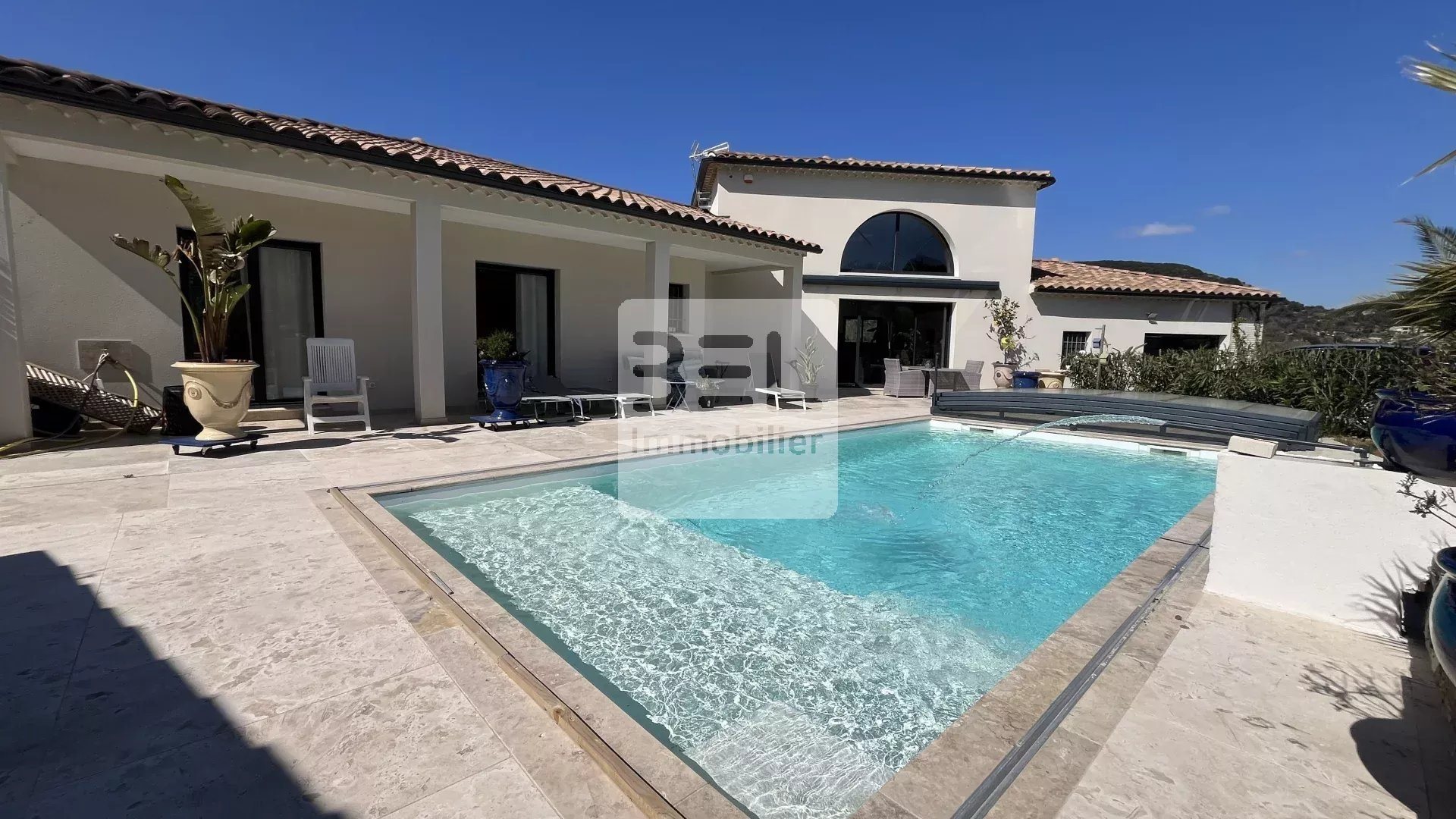Maison à vendre, 138m², Barjac