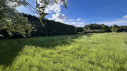Terrain 878 m² · à Sabran · 878 m² · 85 000 €