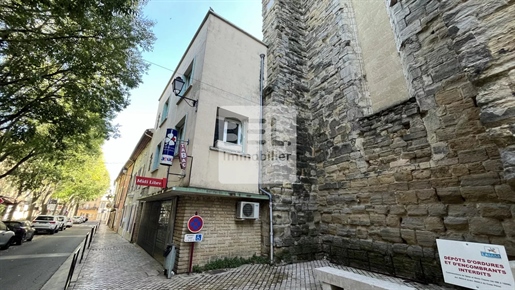 Local commercial 35 m² · à Laudun-l'Ardoise · 35 m² · 55 000 €