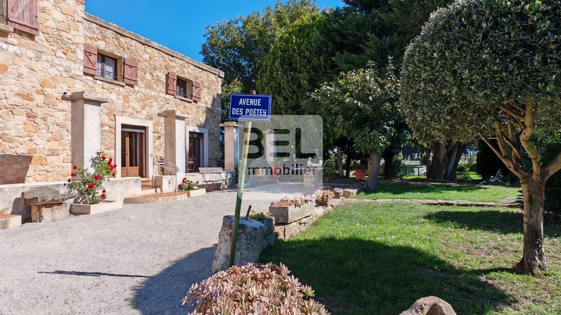 Maison à vendre, 210m², Camaret-sur-Aigues