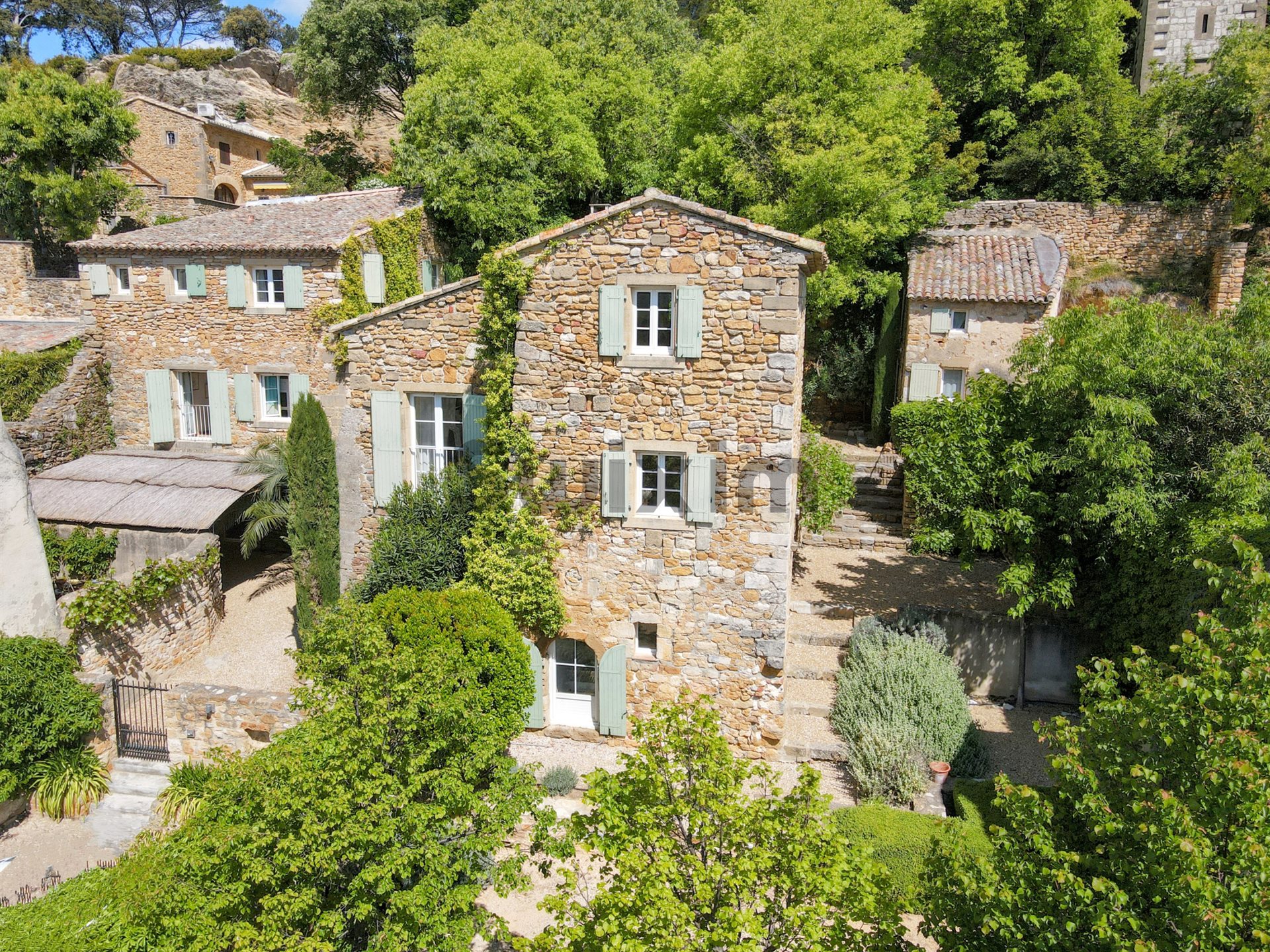 Maison à vendre, 207m², Montaren-et-Saint-Médiers