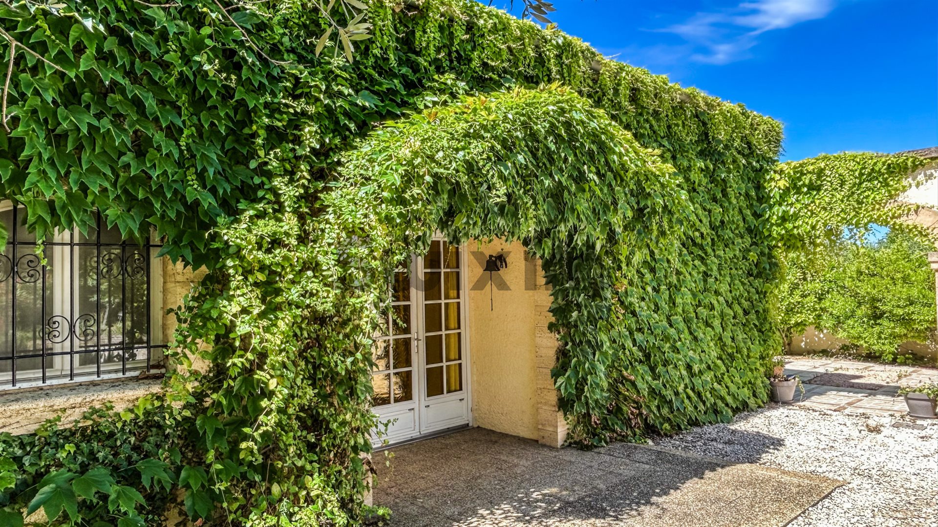 Maison à vendre, 122m², Saint-Siffret