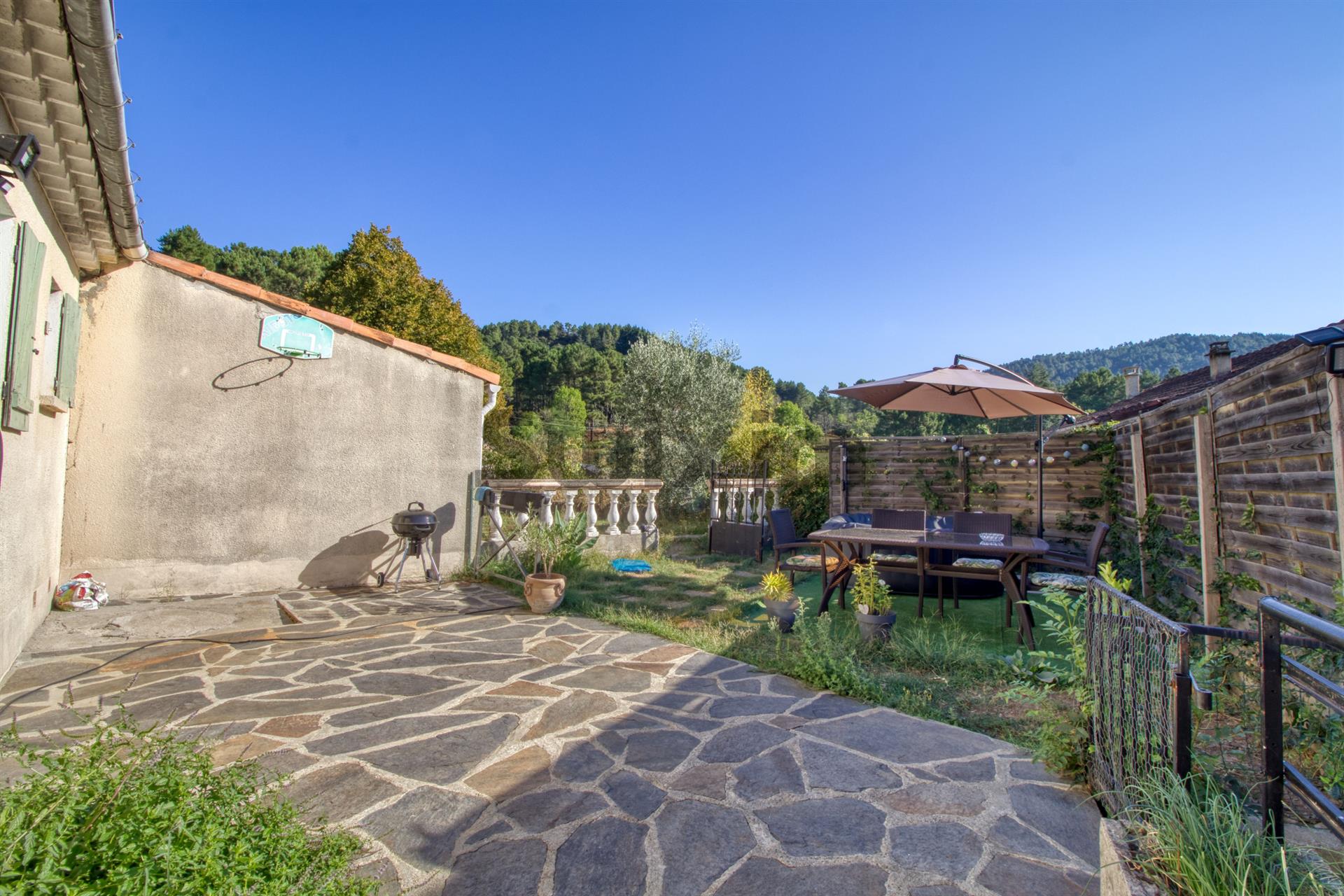 Maison à vendre, 143m², Sainte-Cécile-d'Andorge
