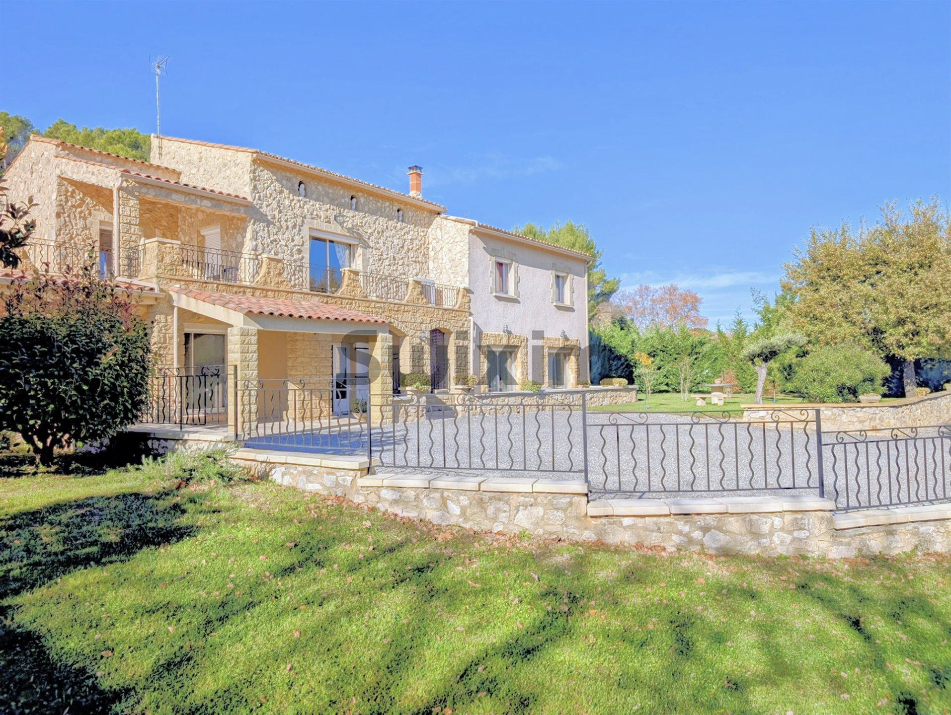 Maison à vendre, 248m², Uzès