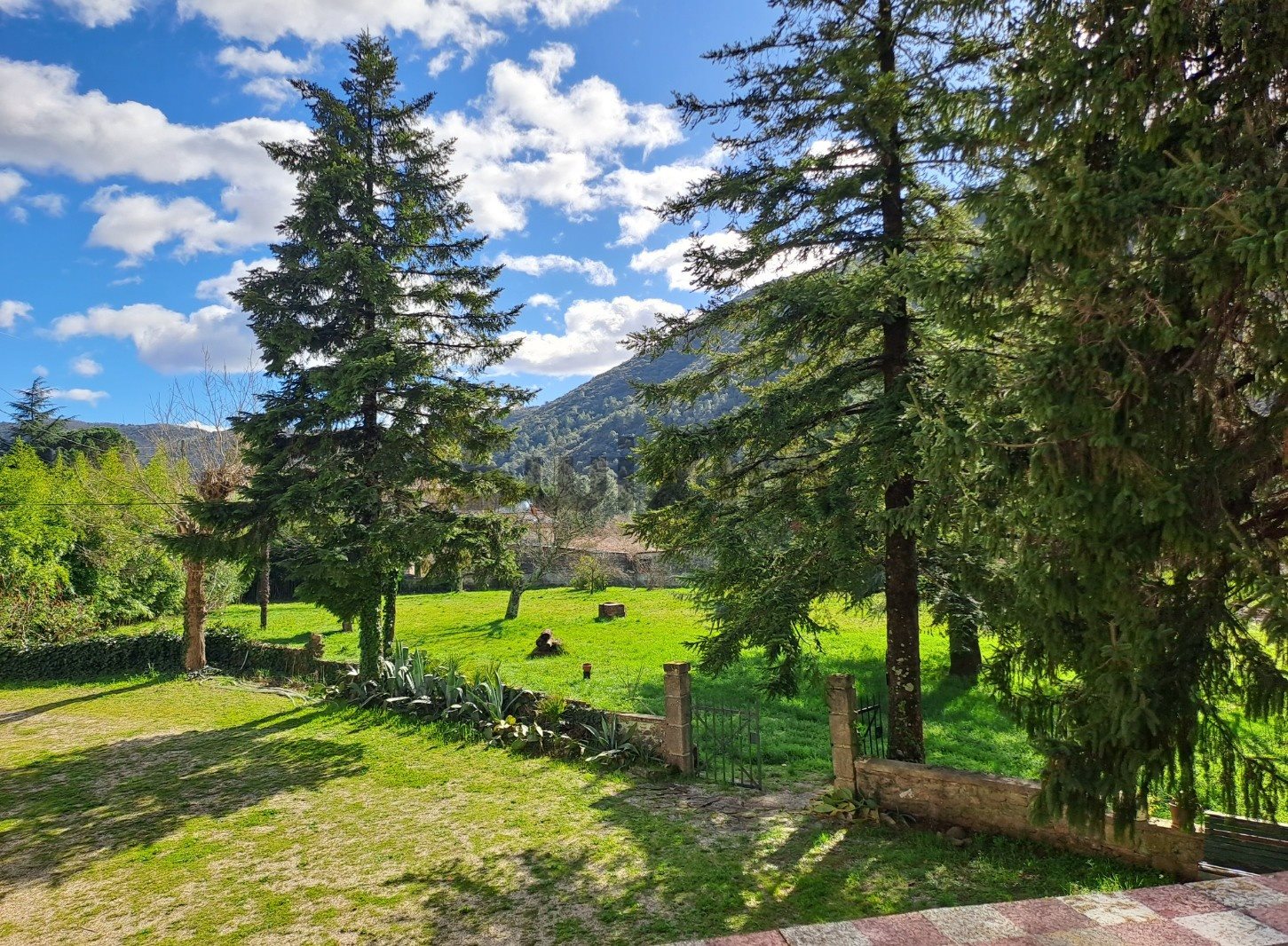 Maison à vendre, 214m², Saint-Florent-sur-Auzonnet