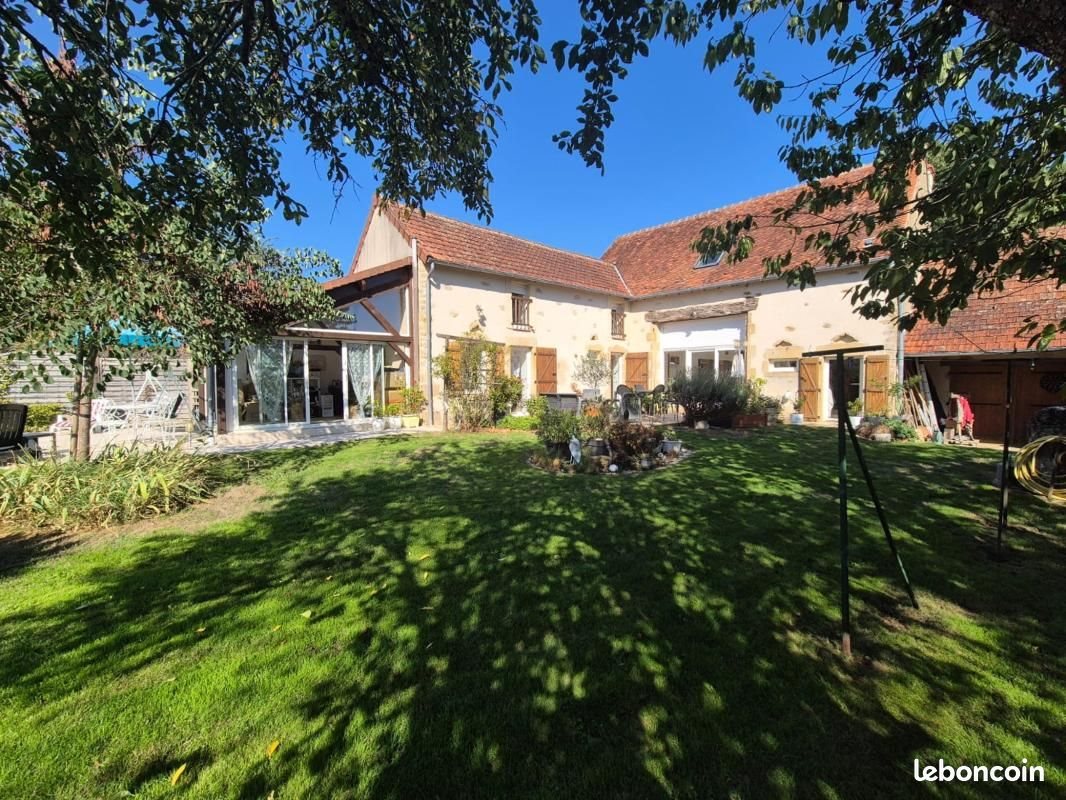 Maison à vendre, 165m², Chassignolles