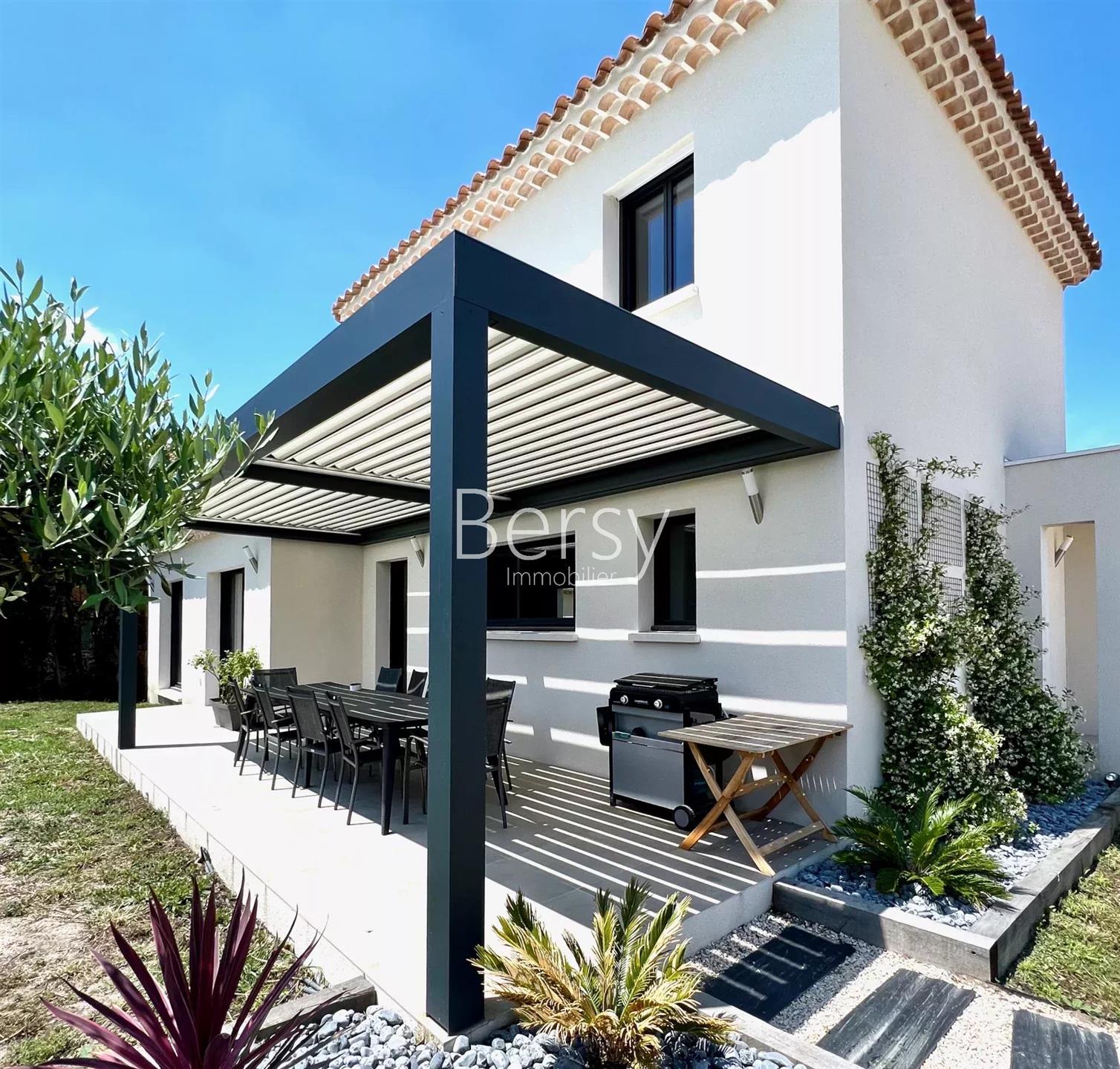 Maison à vendre, 120m², Pernes-les-Fontaines