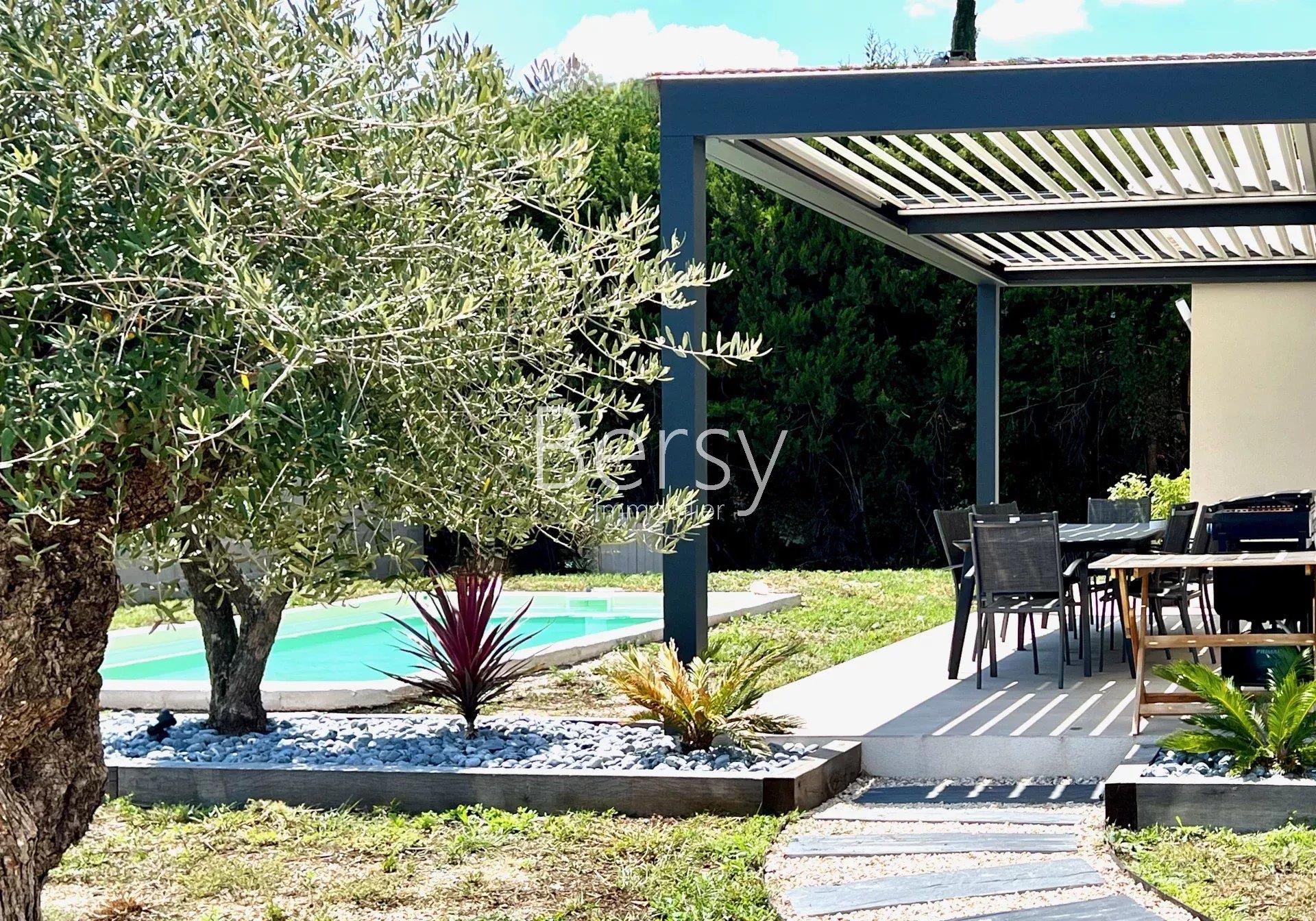 Maison à vendre, 120m², Pernes-les-Fontaines