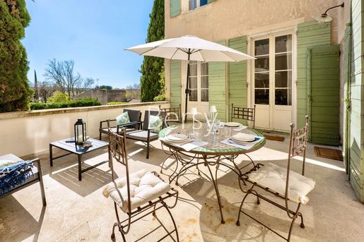 Maison 12 pièces 372 m² · à Bédoin · 372 m² · 780 000 €