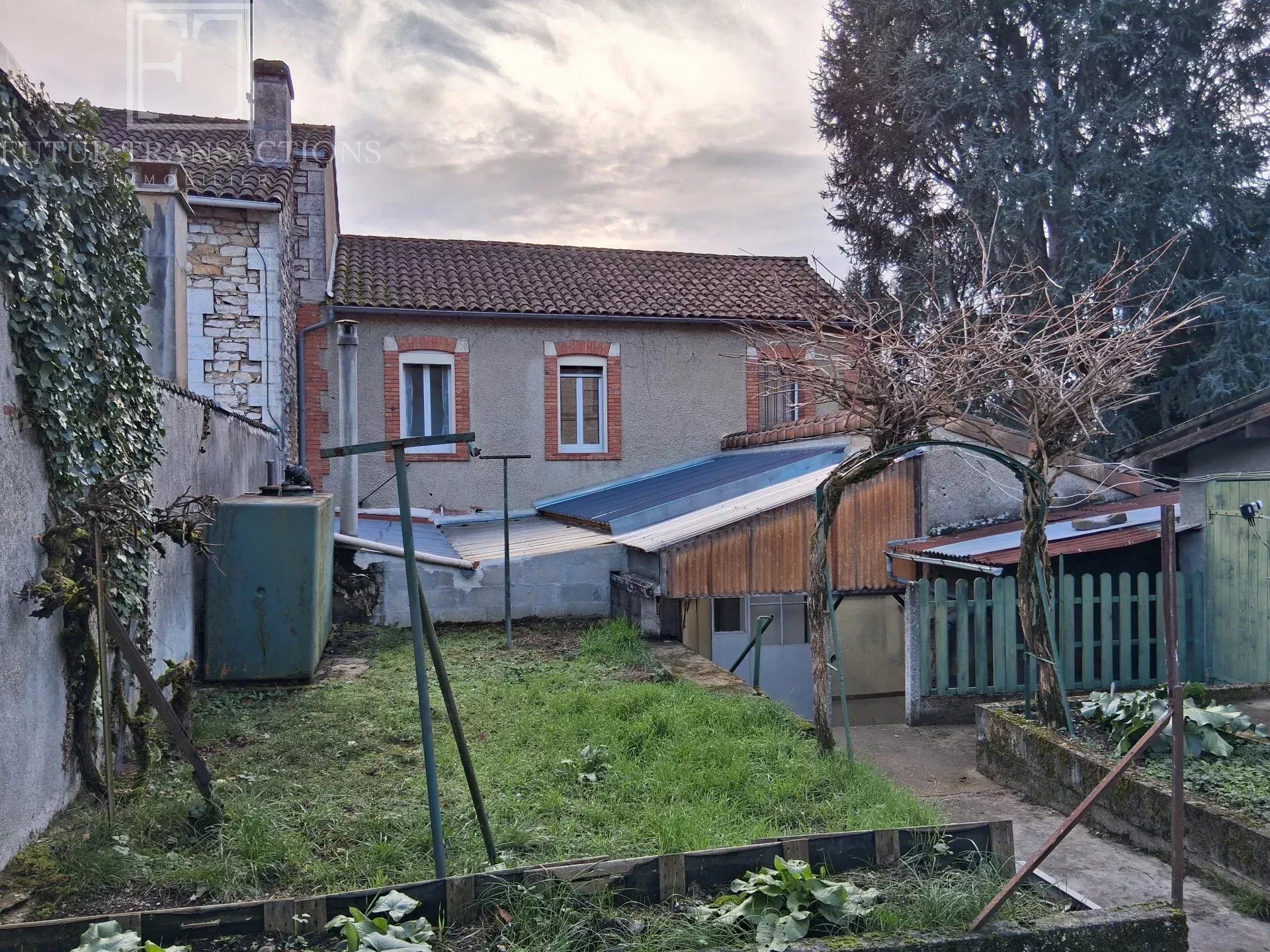 Maison à vendre, 91m², Javerlhac-et-la-Chapelle-Saint-Robert