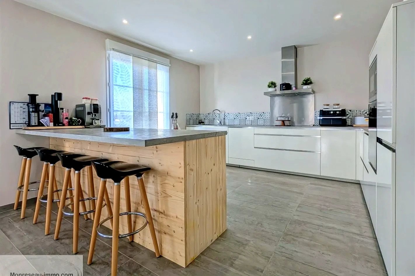 Maison à vendre, 259m², Saint-Ambreuil