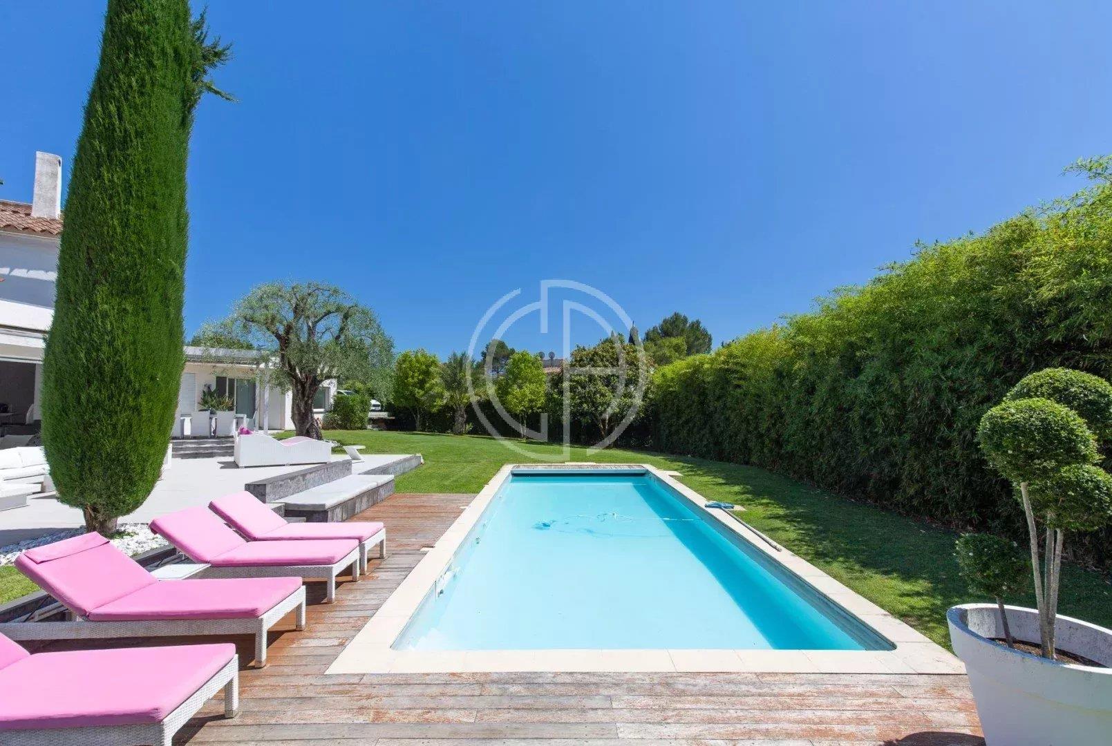 Maison à vendre, 200m², Mougins
