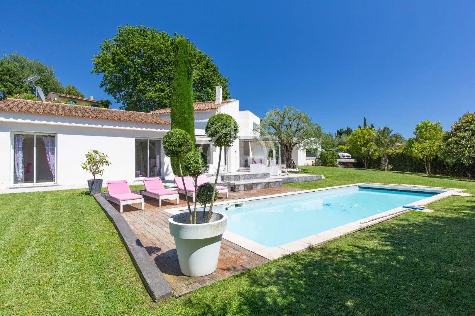 Maison à vendre, 200m², Mougins