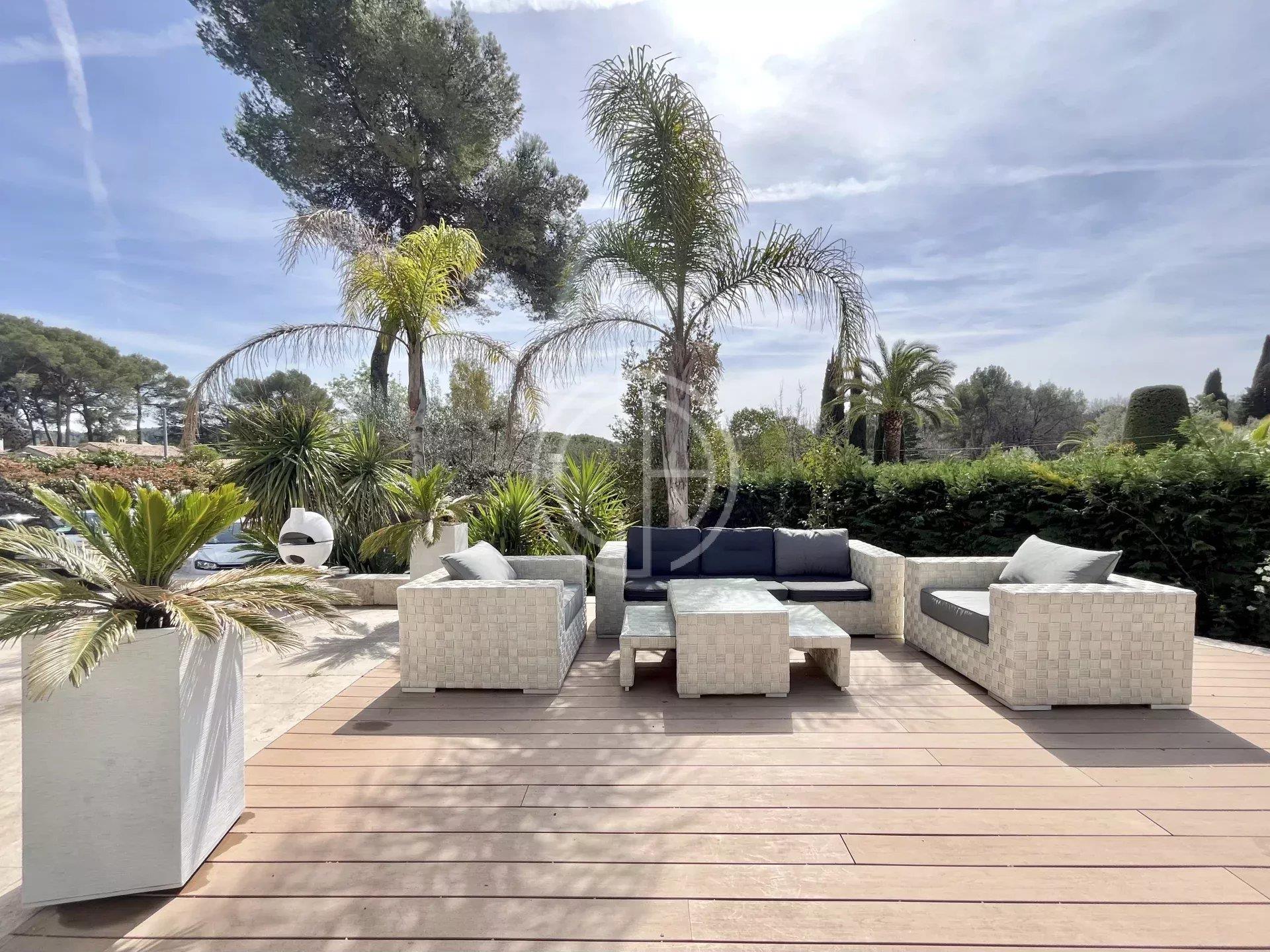 Maison à vendre, 200m², Mougins