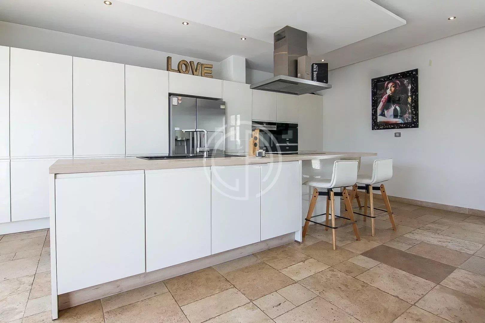 Maison à vendre, 200m², Mougins