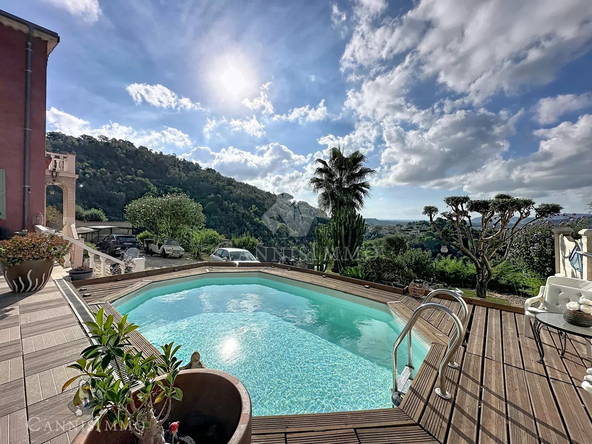 Maison à vendre, 184m², La Roquette-sur-Siagne