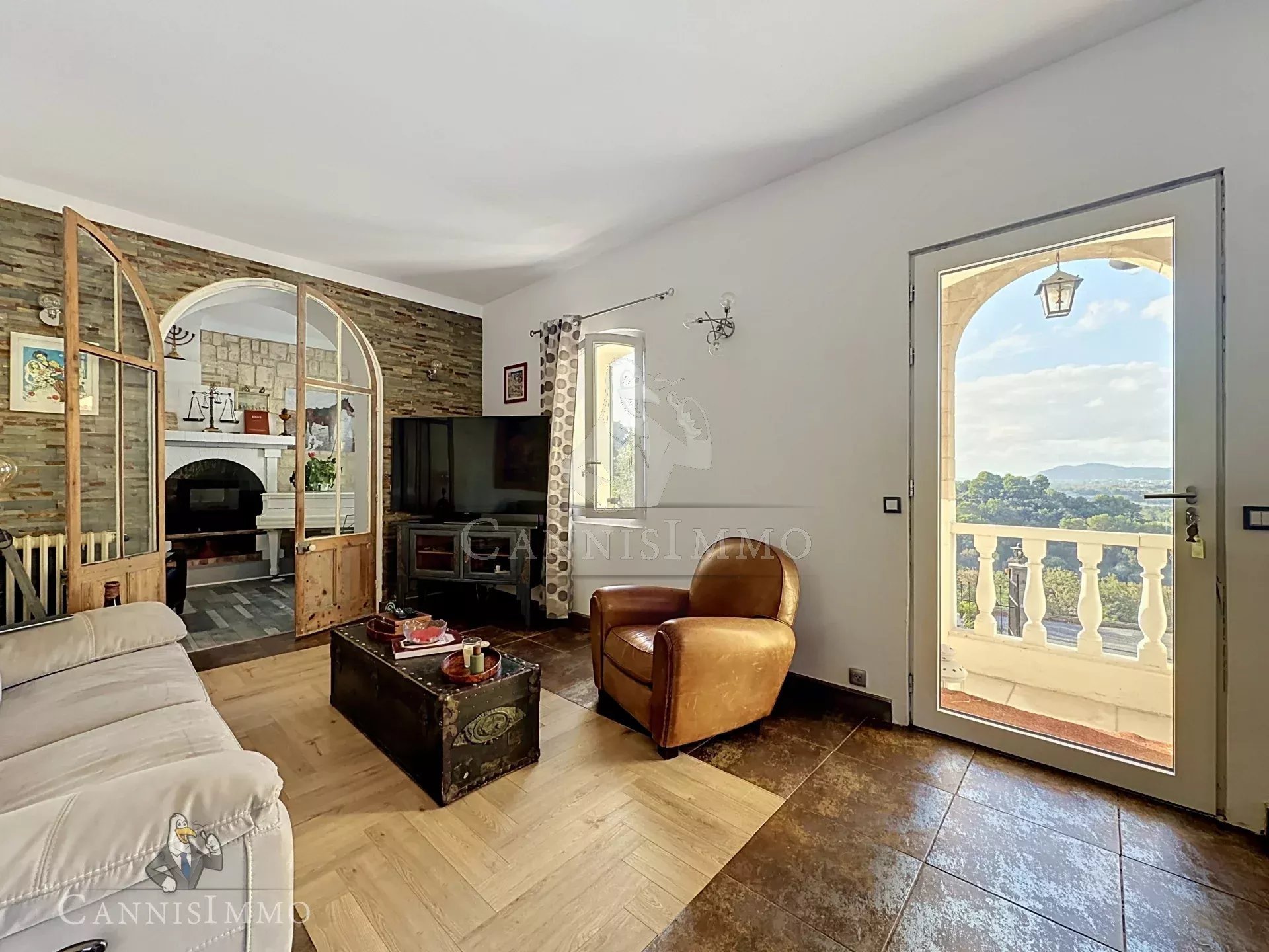 Maison à vendre, 184m², La Roquette-sur-Siagne