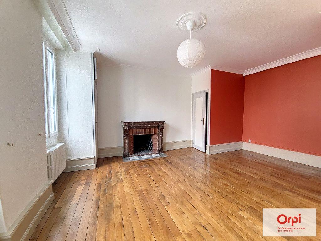 Appartement à louer, 96m², Montluçon