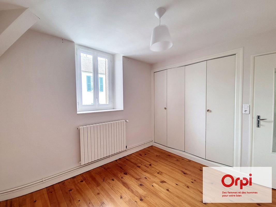 Appartement à louer, 36m², Néris-les-Bains