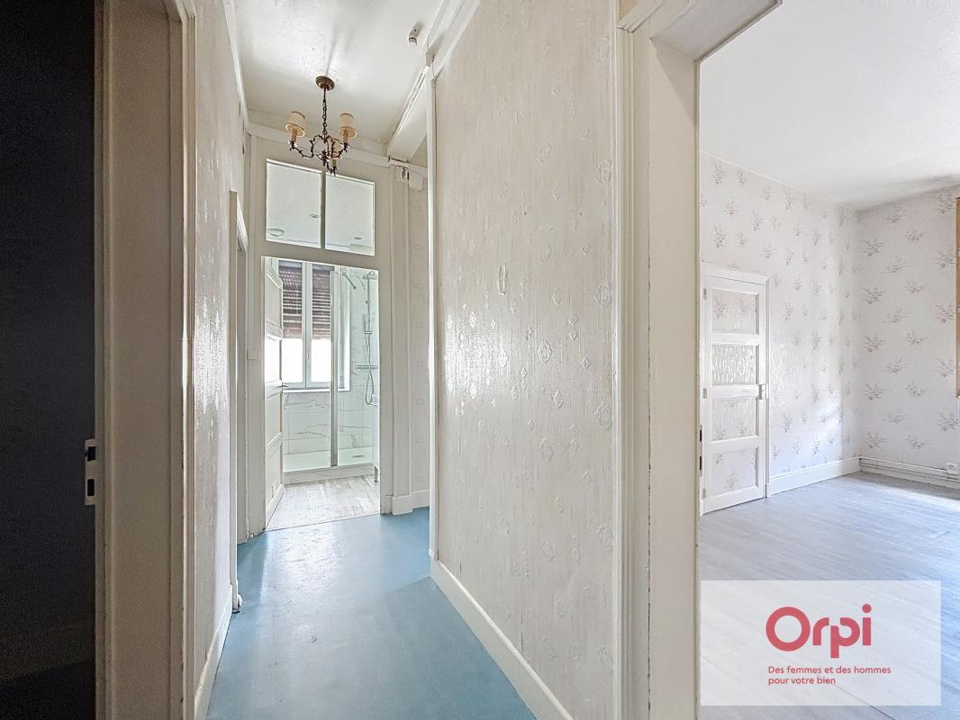 Appartement à louer, 61m², Commentry