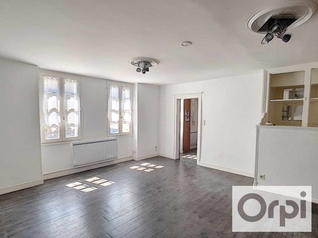 Appartement à louer, 75m², Gouzon