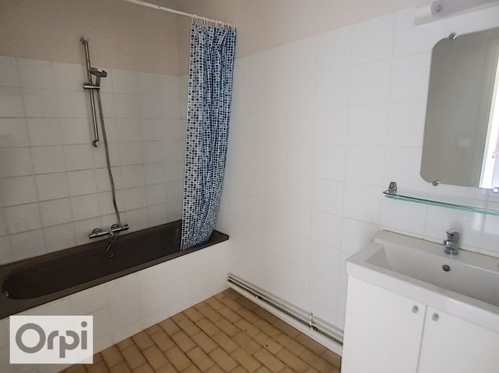 Appartement à louer, 42m², Montluçon