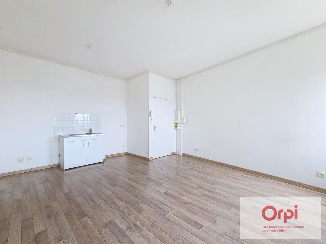 Appartement à louer, 56m², Commentry