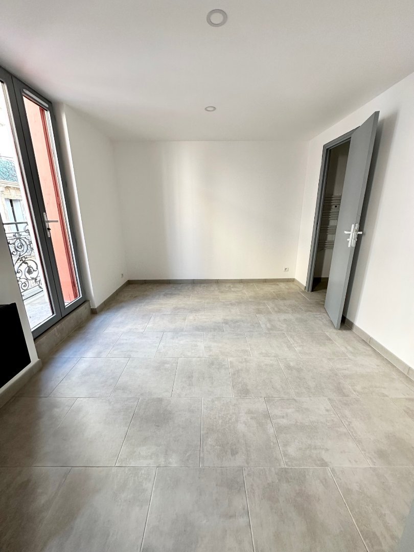 Appartement à louer, 25m², Béziers