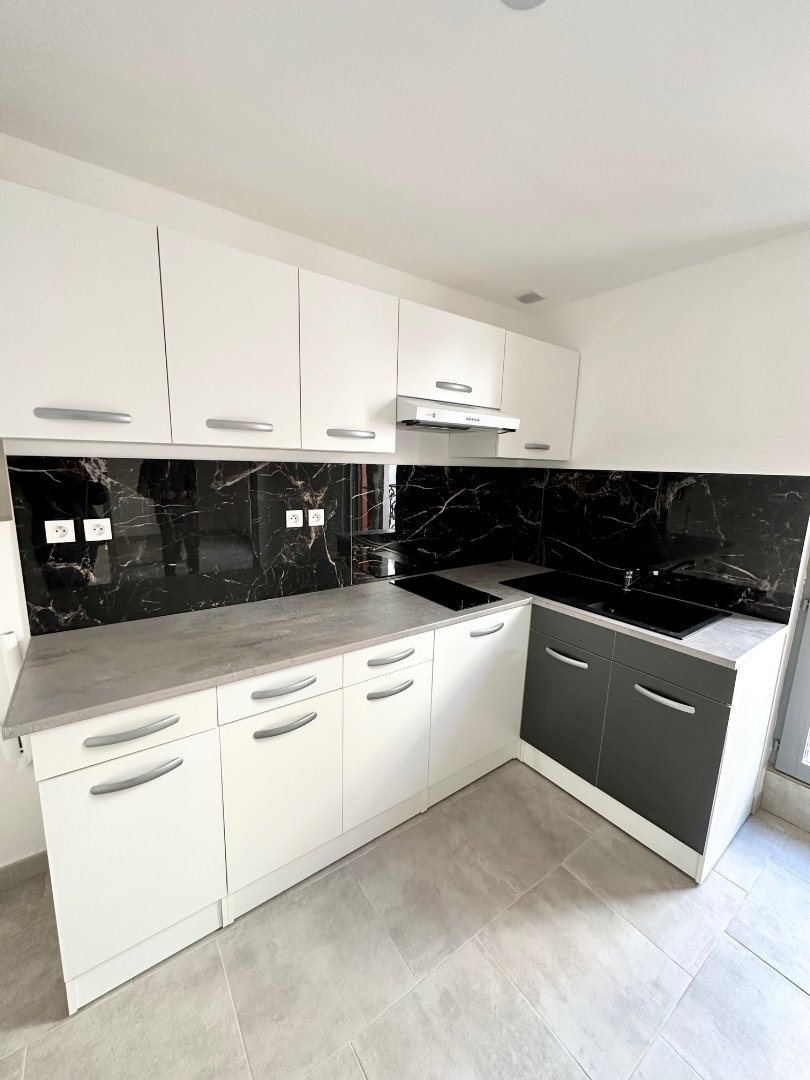 Appartement à louer, 25m², Béziers