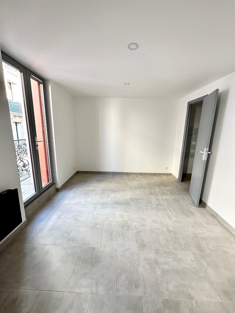 Appartement à louer, 25m², Béziers