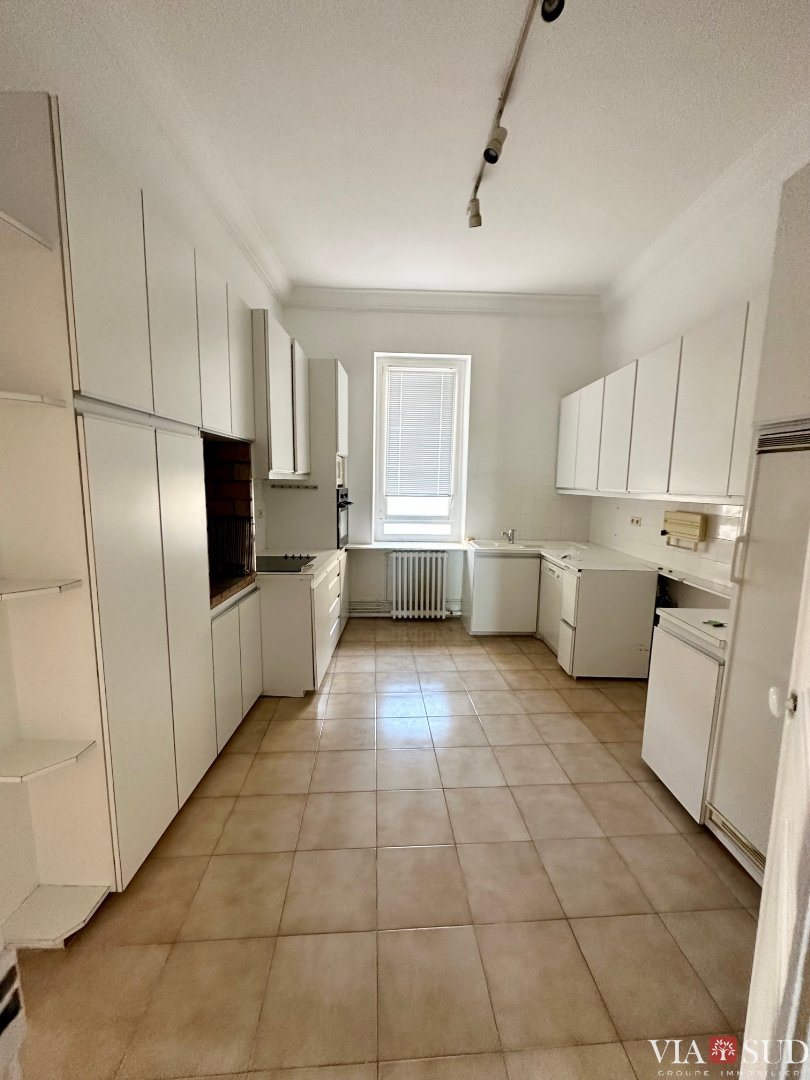 Appartement à louer, 180m², Béziers