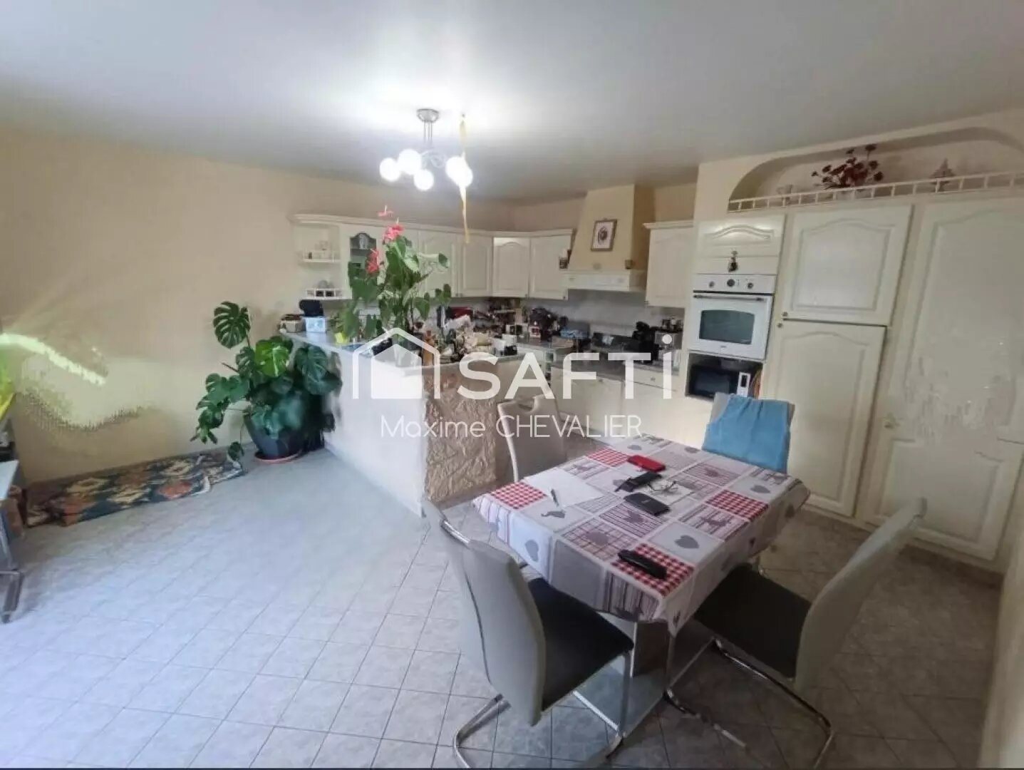Maison à vendre, 234m², Chassignolles