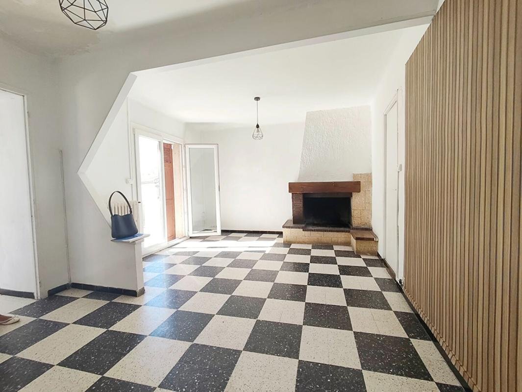 Maison à vendre, 126m², Saint-Mitre-les-Remparts