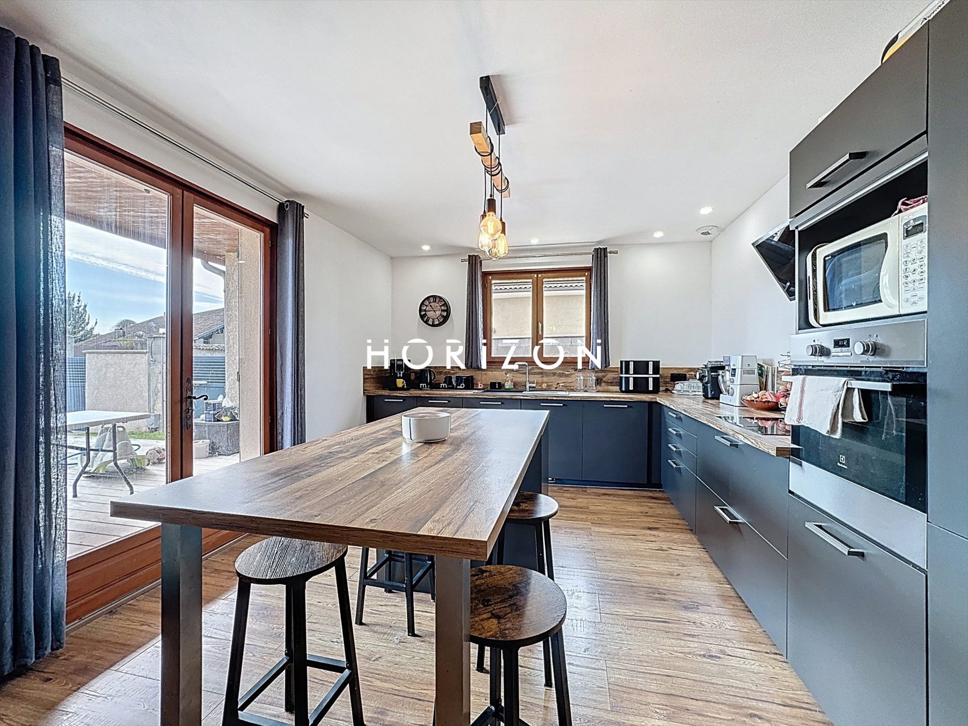 Maison à vendre, 202m², Saint-Etienne-sur-Chalaronne