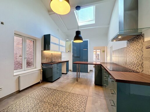Appartement 6 pièces 186 m² · à Villefranche-sur-Saône · 186 m² · 399 000 €