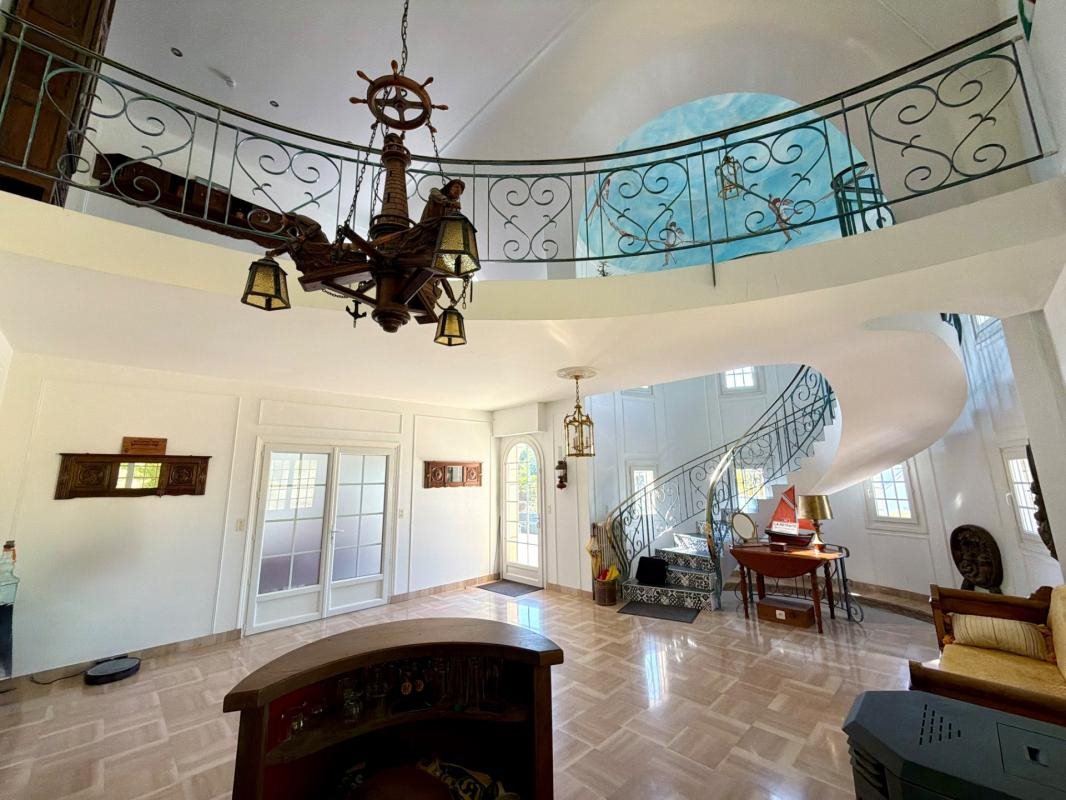Maison à vendre, 337m², Cléguer