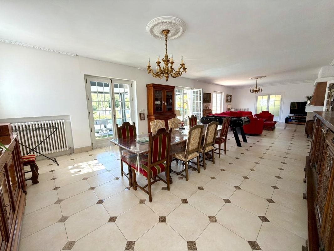 Maison à vendre, 337m², Cléguer