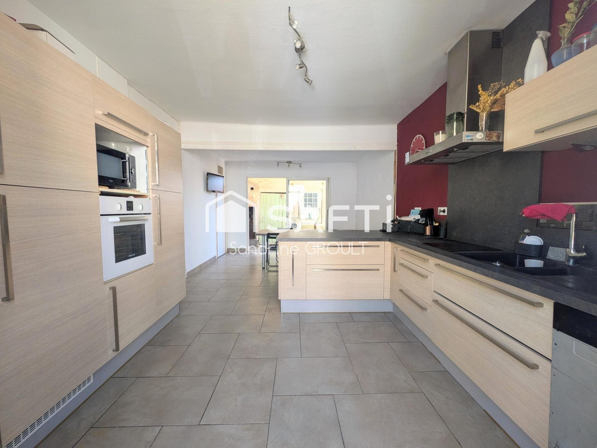 Maison à vendre, 218m², Abeilhan