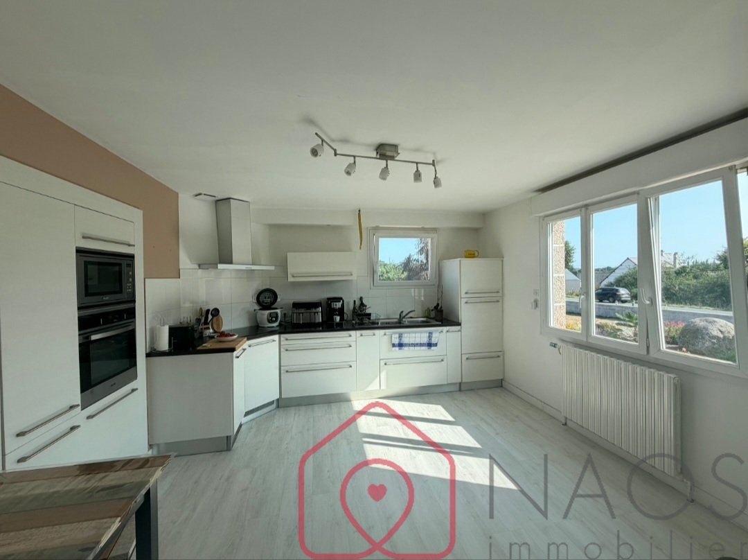 Maison à vendre, 121m², Ploumagoar